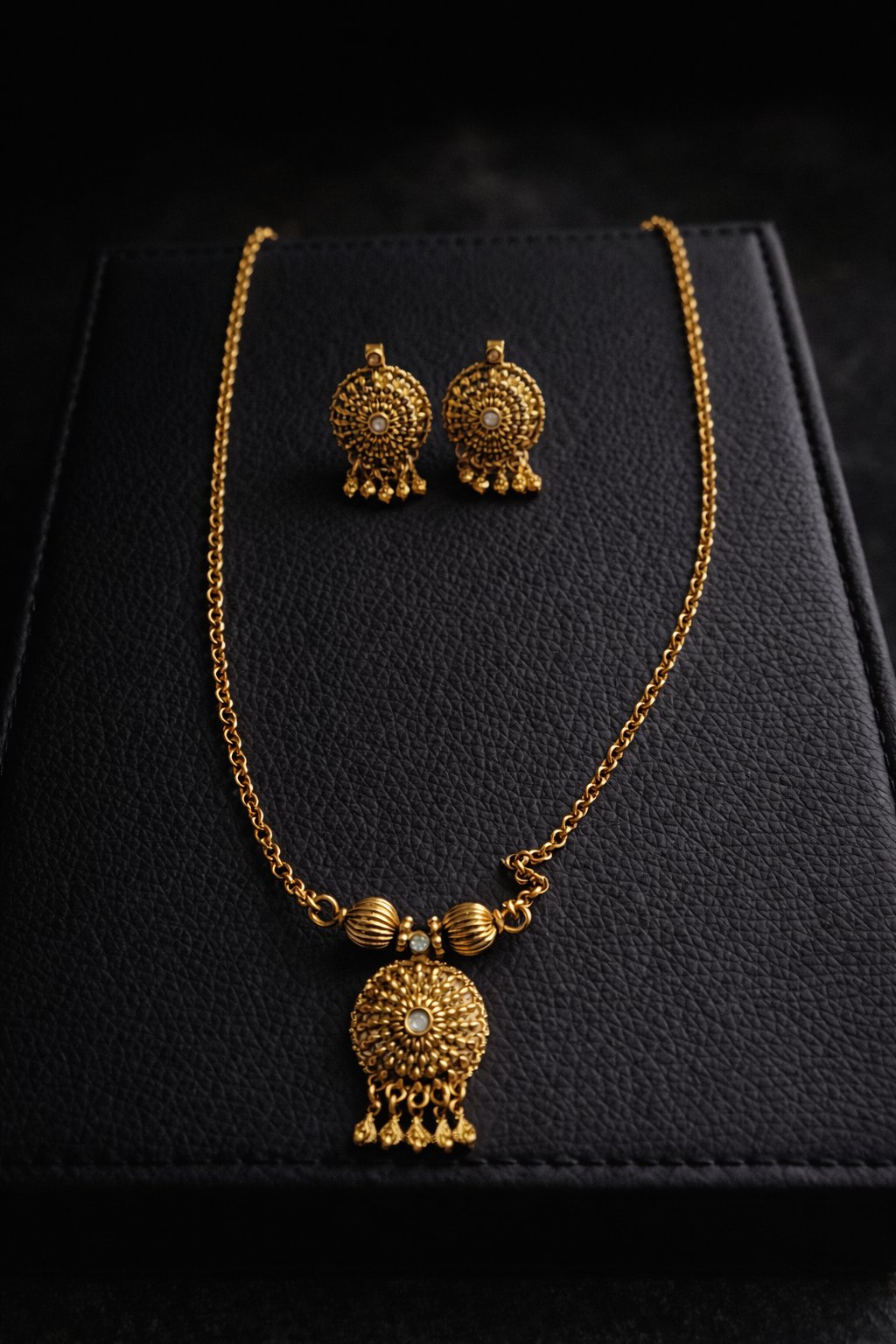 gold plated antique necklace set gold plated antique necklace set